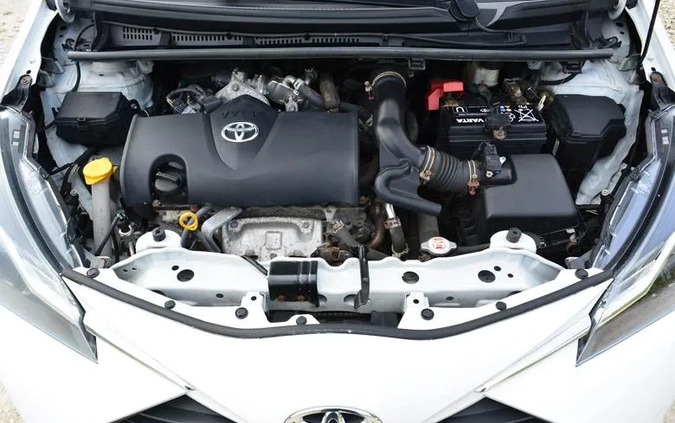 Toyota Yaris cena 47900 przebieg: 136000, rok produkcji 2020 z Sępólno Krajeńskie małe 379
